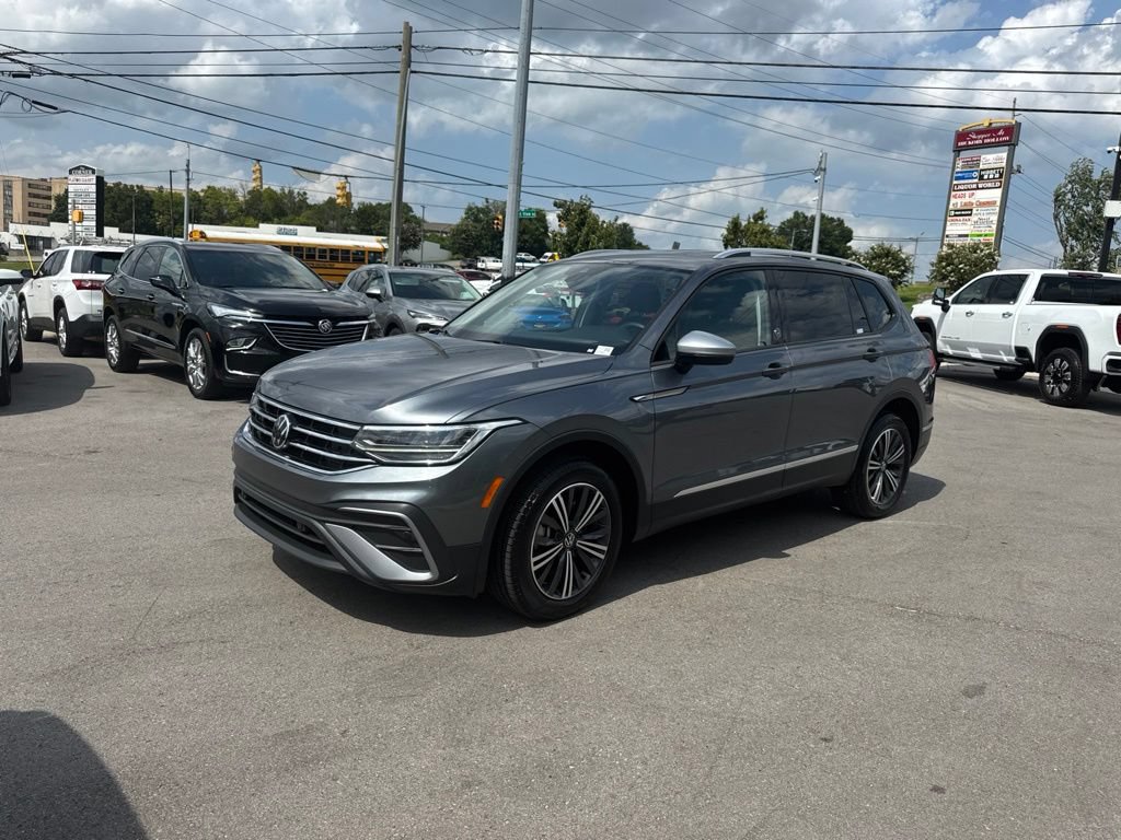 Used 2024 Volkswagen Tiguan Wolfsburg Edition FWD image 3
