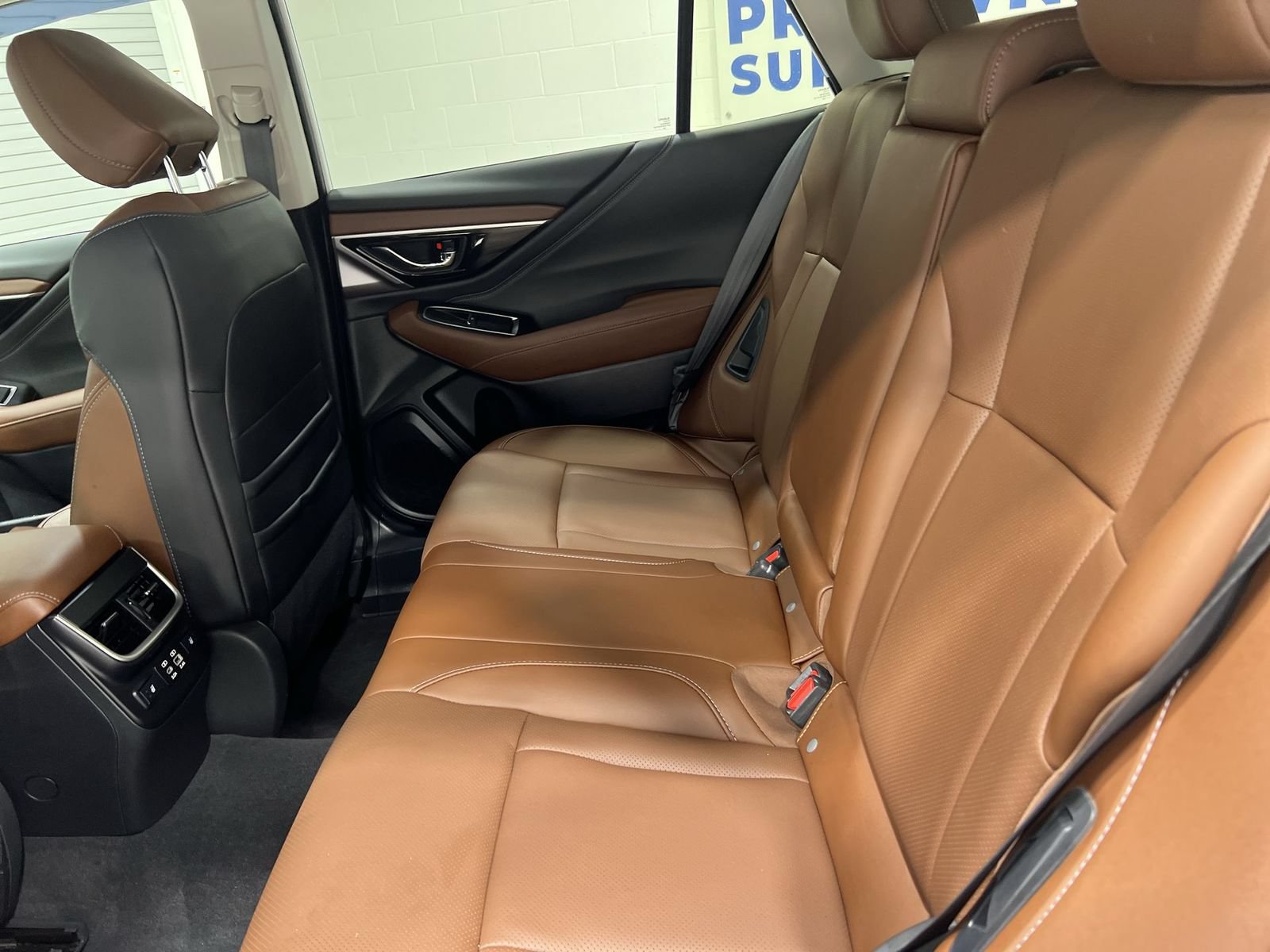 Used 2025 Subaru Outback Touring AWD/4WD image 22