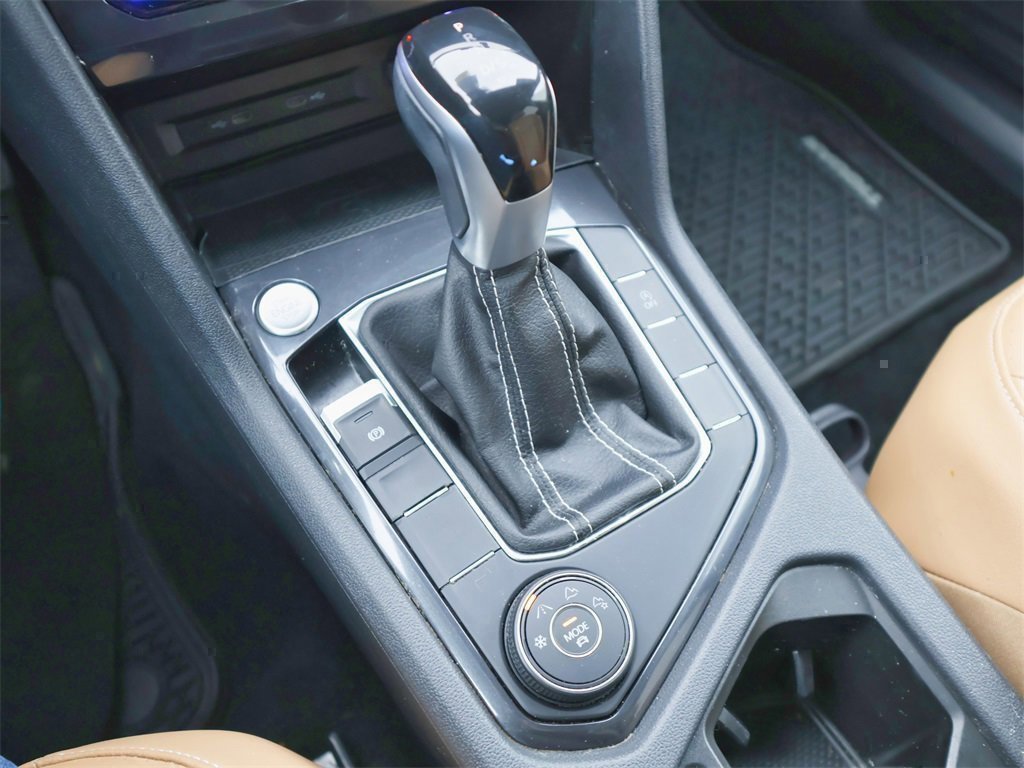 Certified 2022 Volkswagen Tiguan SE image 24