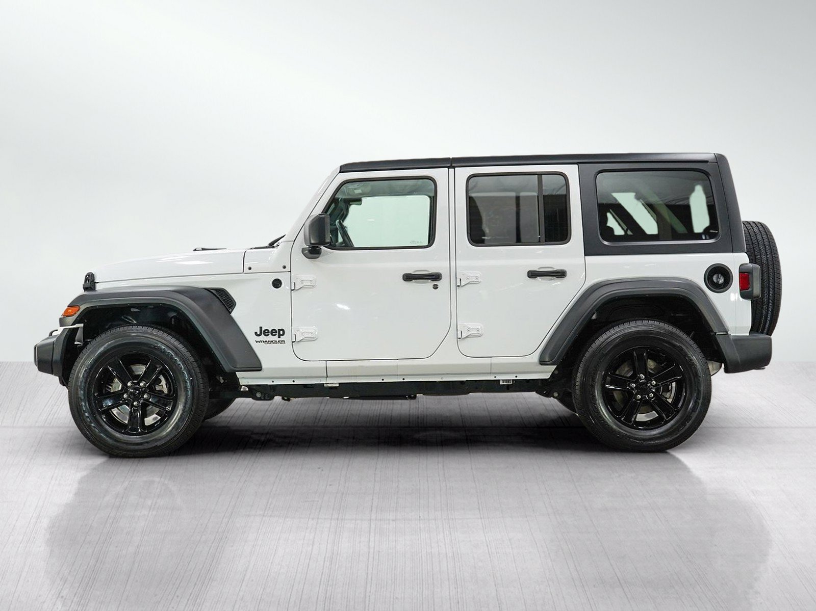 Used 2020 Jeep Wrangler Unlimited Sport AWD/4WD image 2
