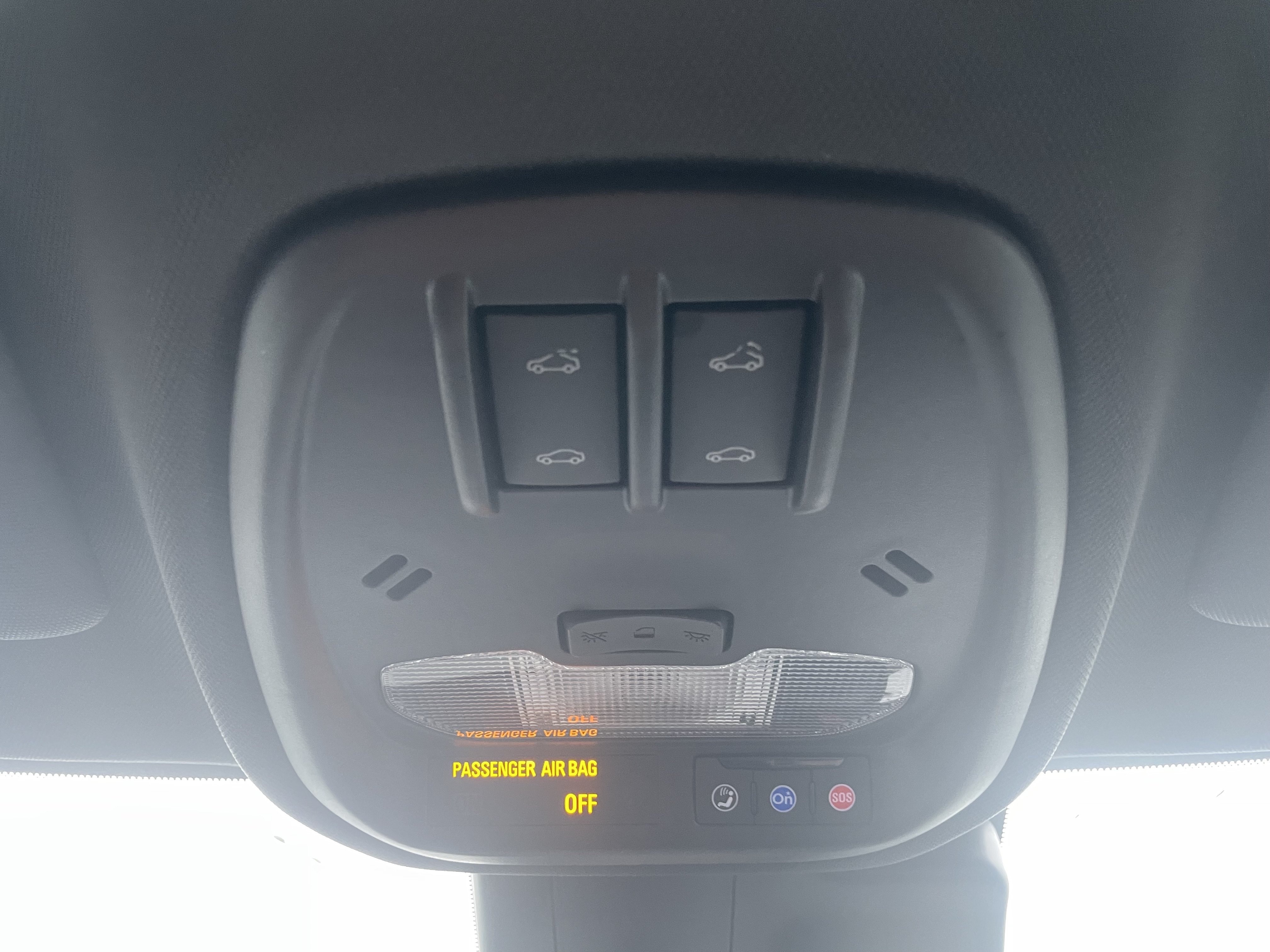 Used 2026 Chevrolet Trax RS w/ Sunroof Package FWD image 25