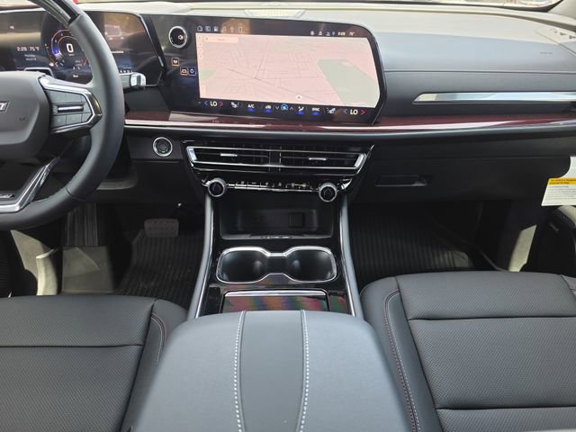 New 2026 Chevrolet Traverse Z71 w/ Enhanced Driving Package image 17