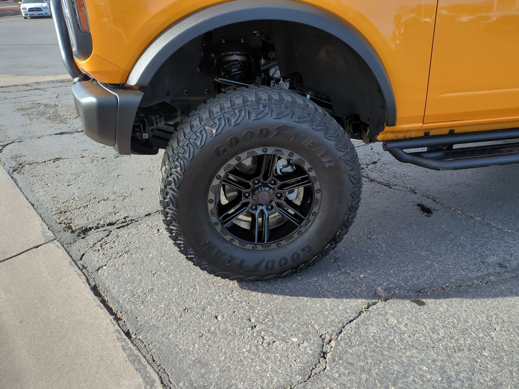 Used 2022 Ford Bronco Black Diamond image 11