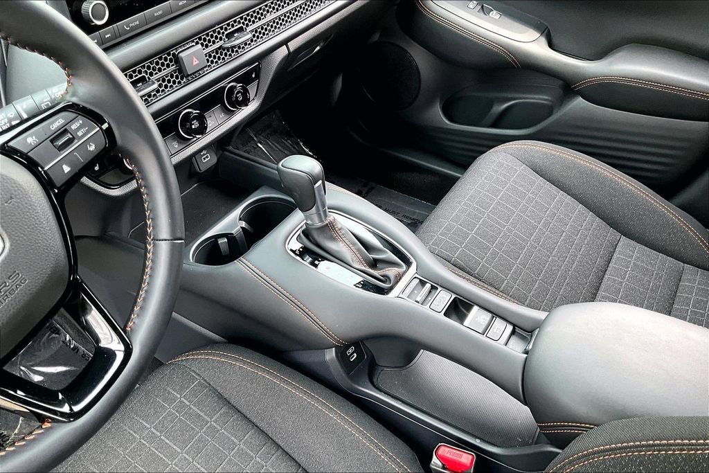 Used 2025 Honda HR-V Sport image 13