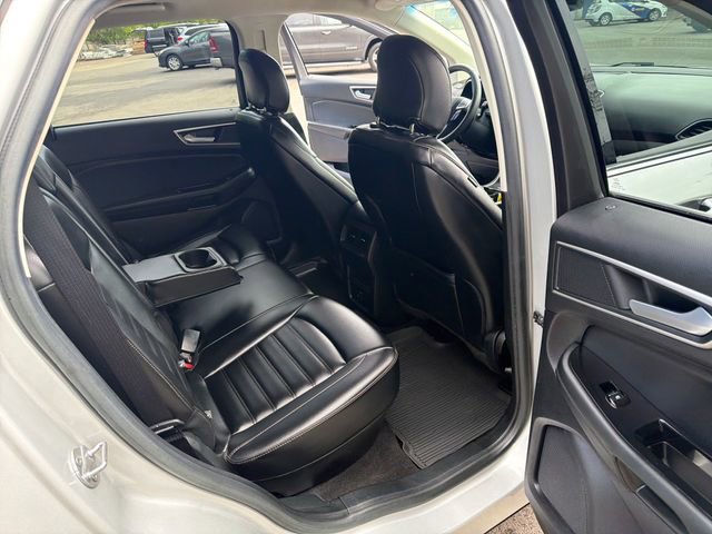 Used 2019 Ford Edge SEL w/ Equipment Group 201A AWD/4WD image 25
