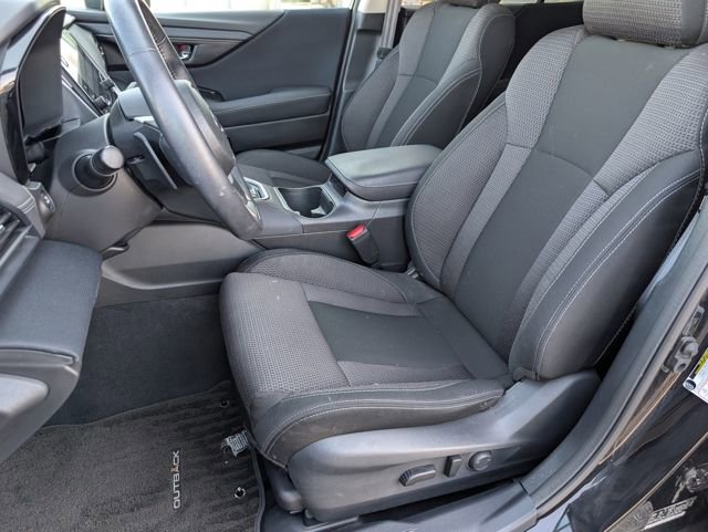 Used 2023 Subaru Outback Premium image 5