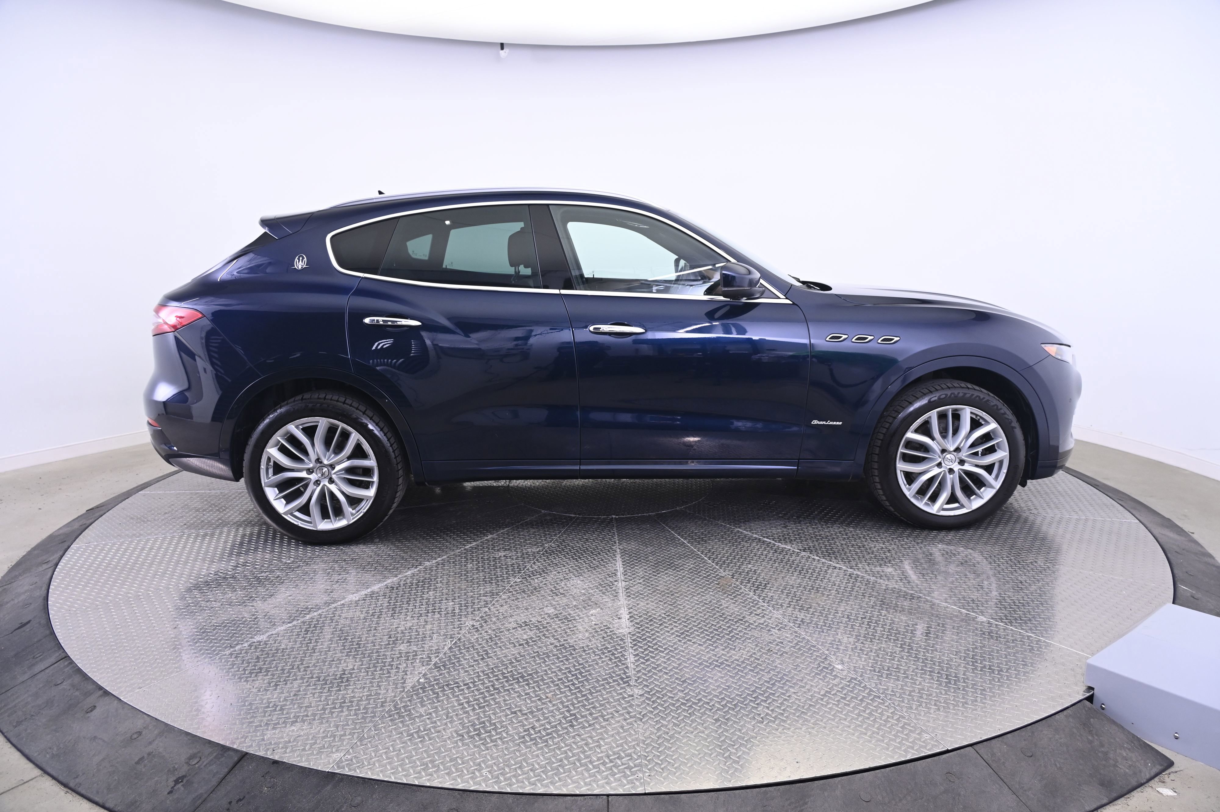 Used 2020 Maserati Levante S GranLusso AWD/4WD image 8