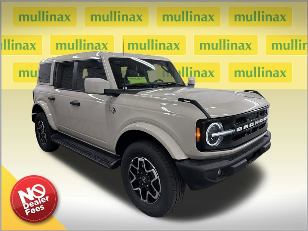 New 2026 Ford Bronco Outer Banks AWD/4WD image 1