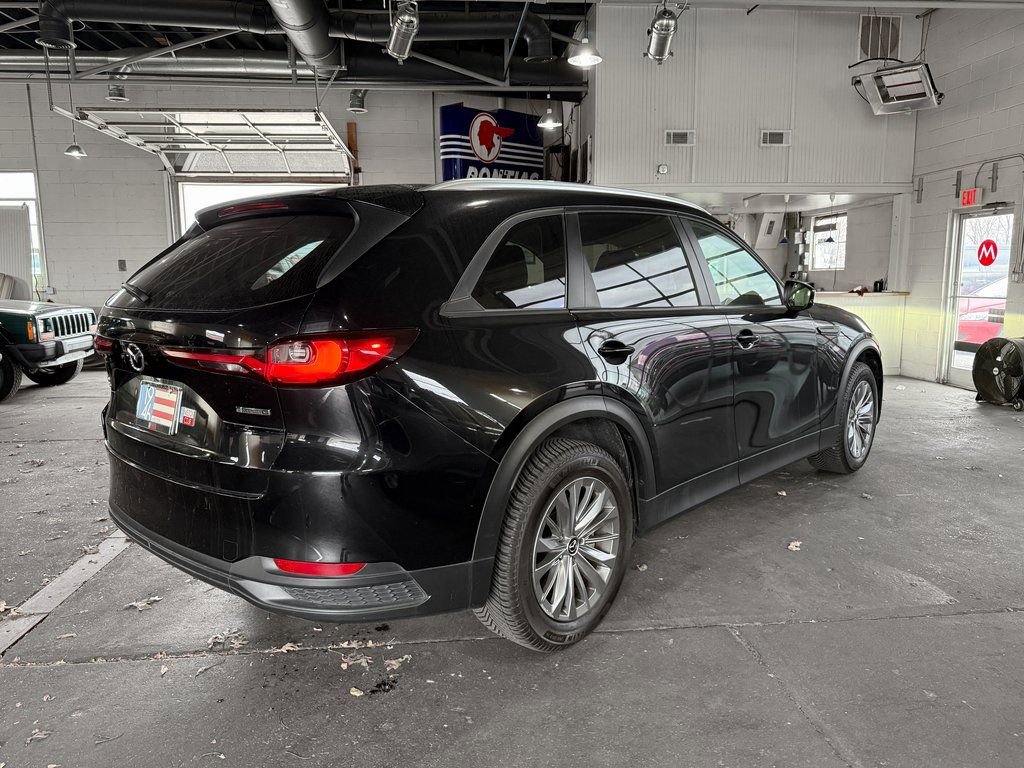Used 2024 MAZDA CX-90 3.3 Turbo w/ Select Package image 18