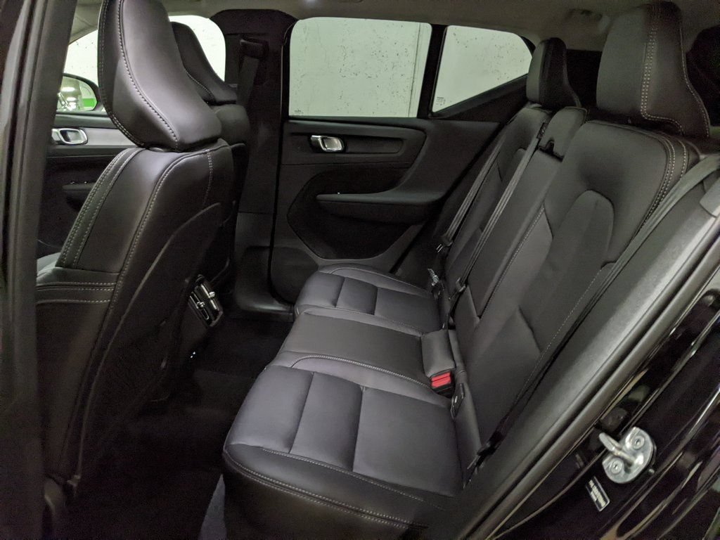 New 2026 Volvo XC40 B5 Plus w/ Climate Package AWD/4WD image 23