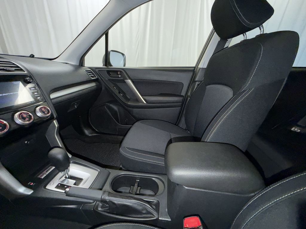 Used 2017 Subaru Forester 2.5i Premium w/ All-Weather Package image 21