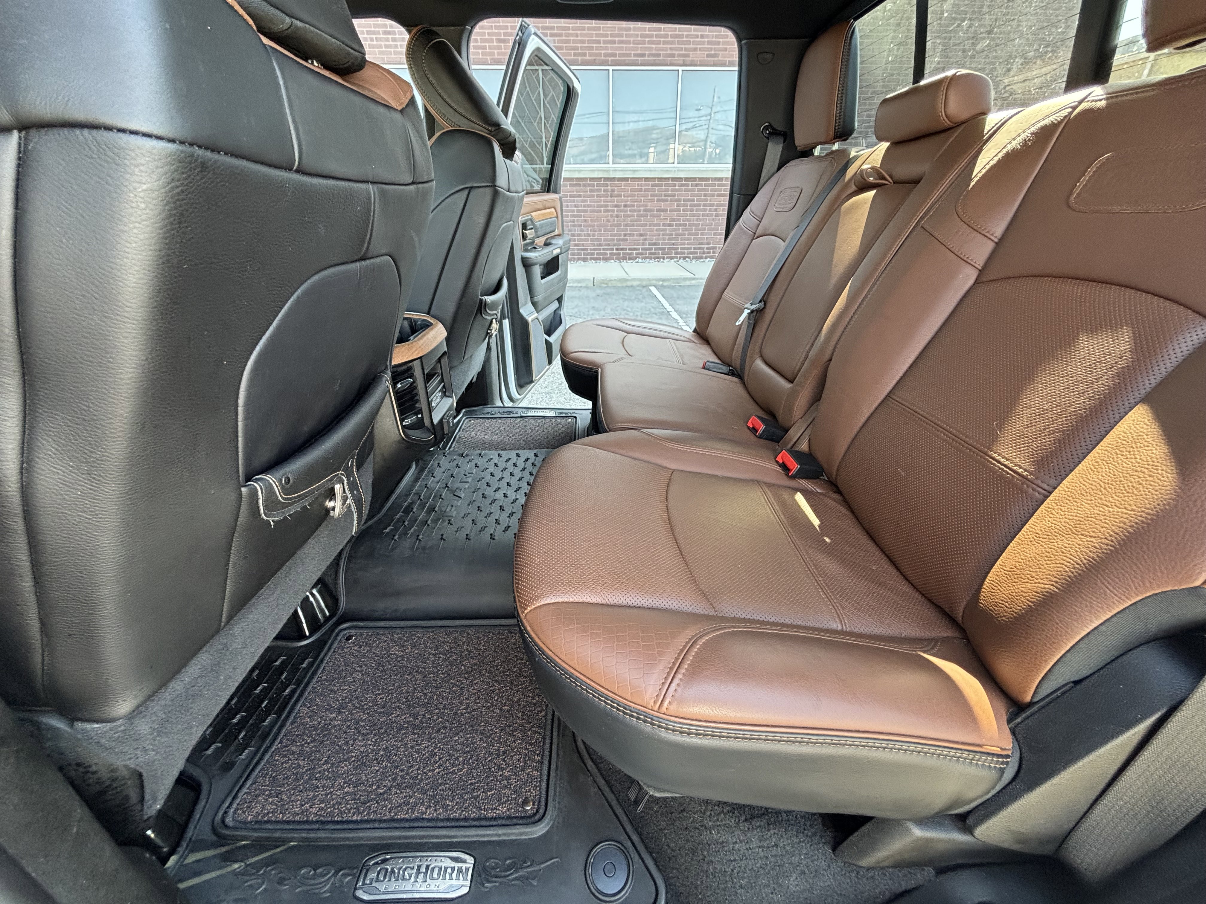 Used 2020 RAM 3500 Limited image 29