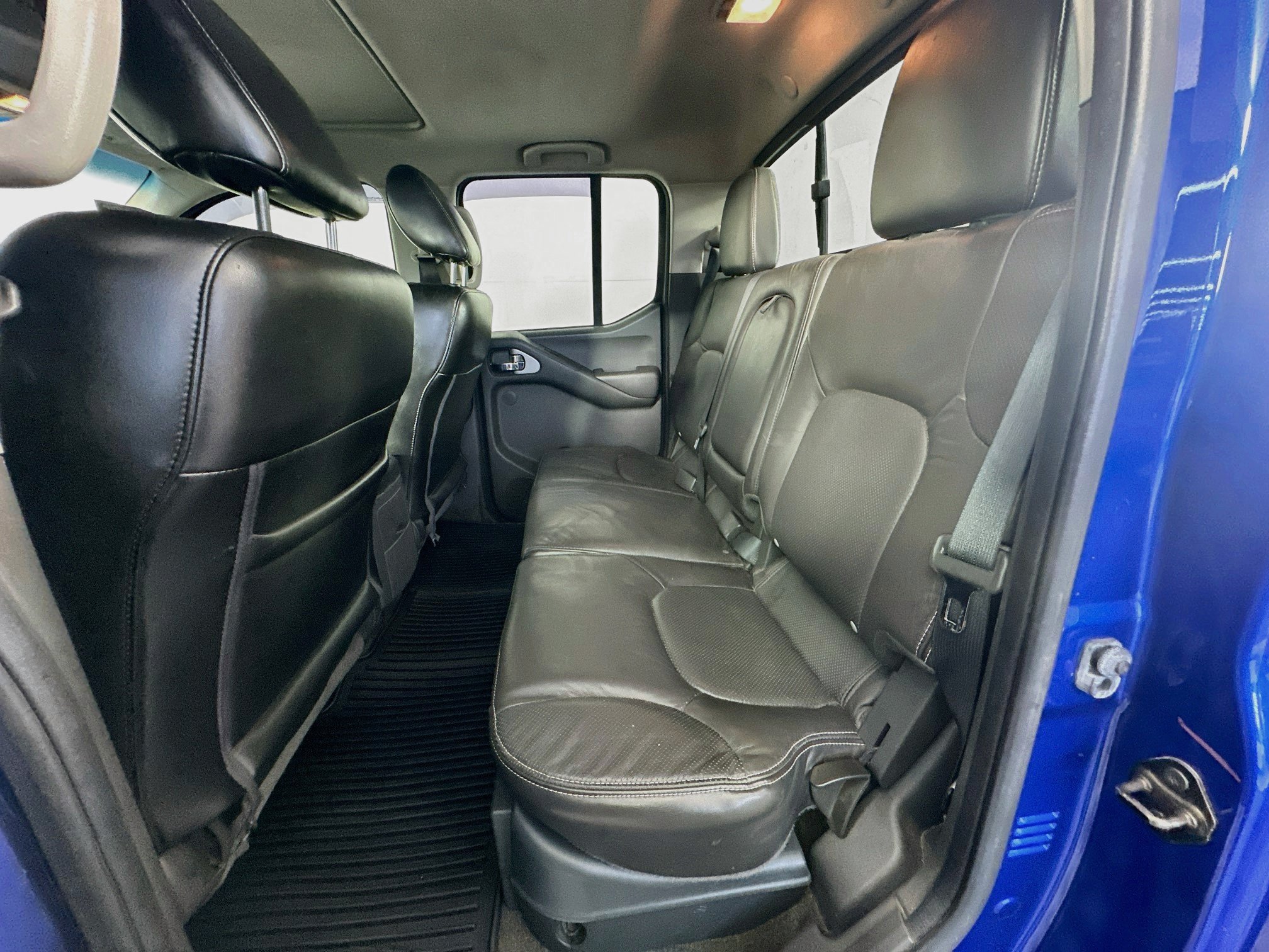 Used 2015 Nissan Frontier PRO-4X w/ Pro-4x Luxury Package AWD/4WD image 28