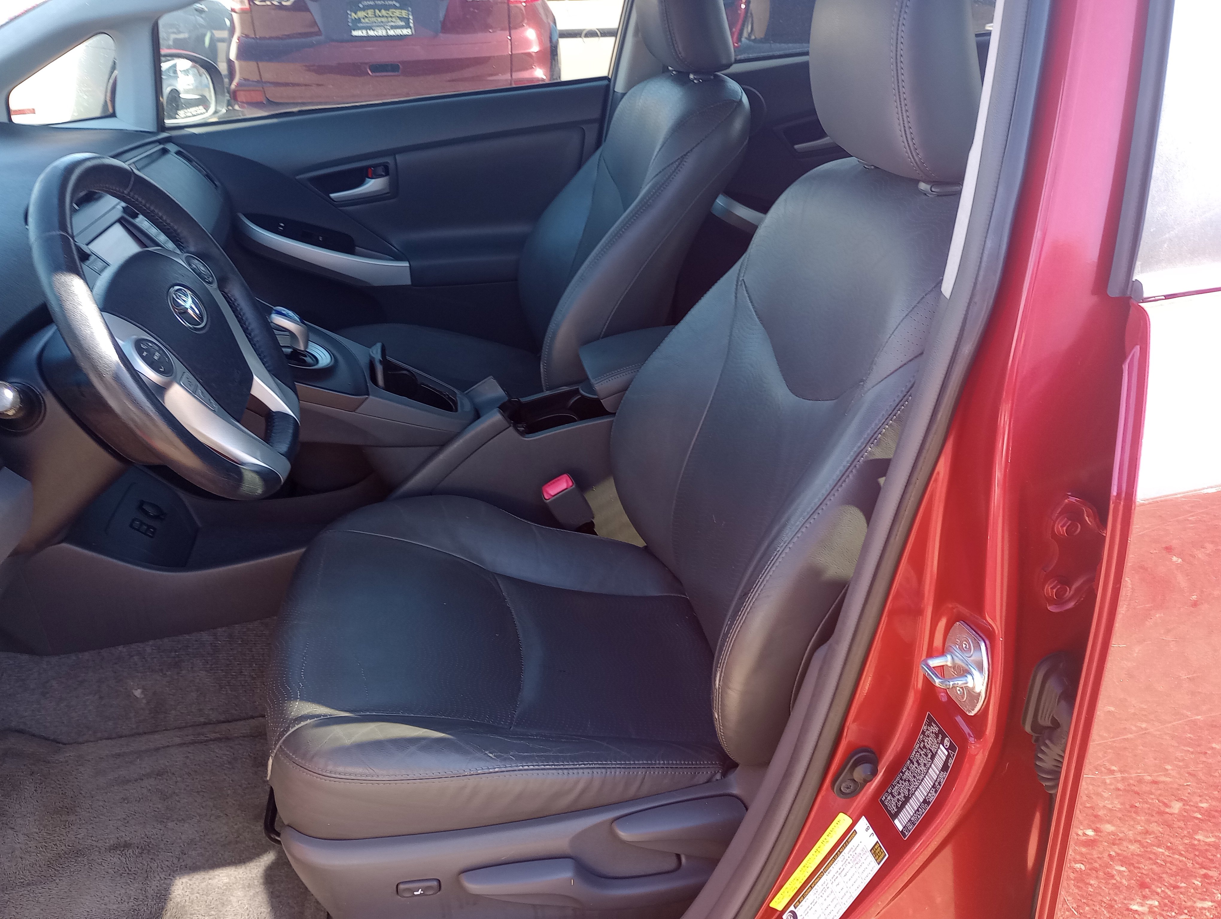 Used 2011 Toyota Prius Five image 10