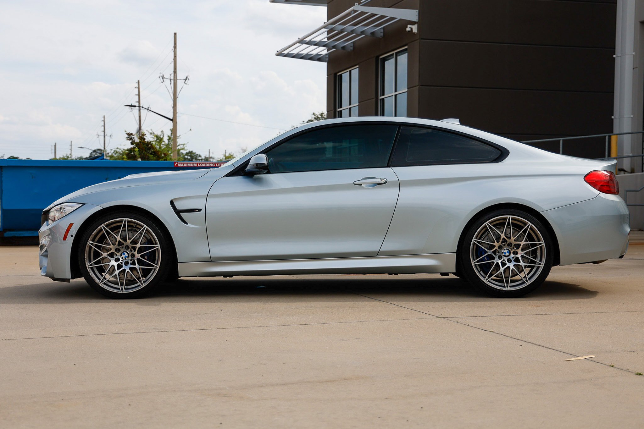 Used 2017 BMW M4 Coupe RWD image 4