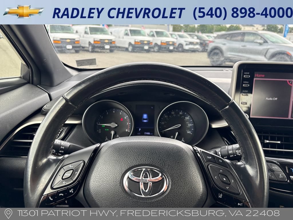 Used 2019 Toyota C-HR XLE FWD image 10