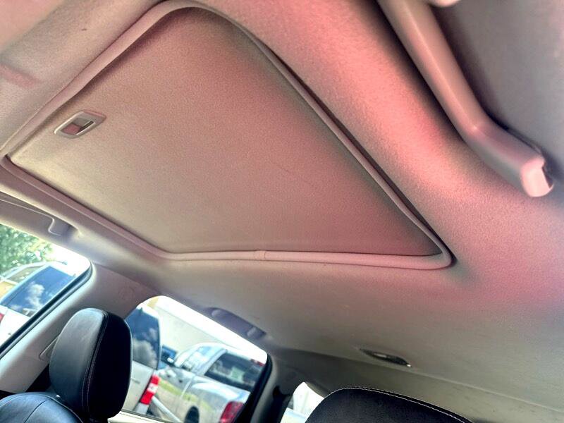 Used 2010 Mitsubishi Outlander XLS image 12