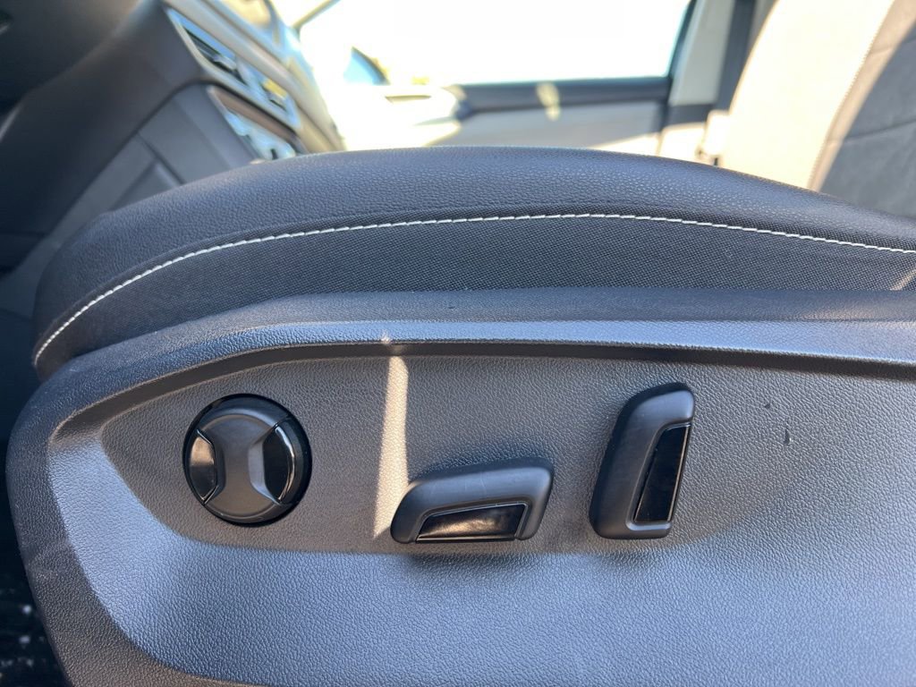 Used 2024 Volkswagen Taos SE image 10