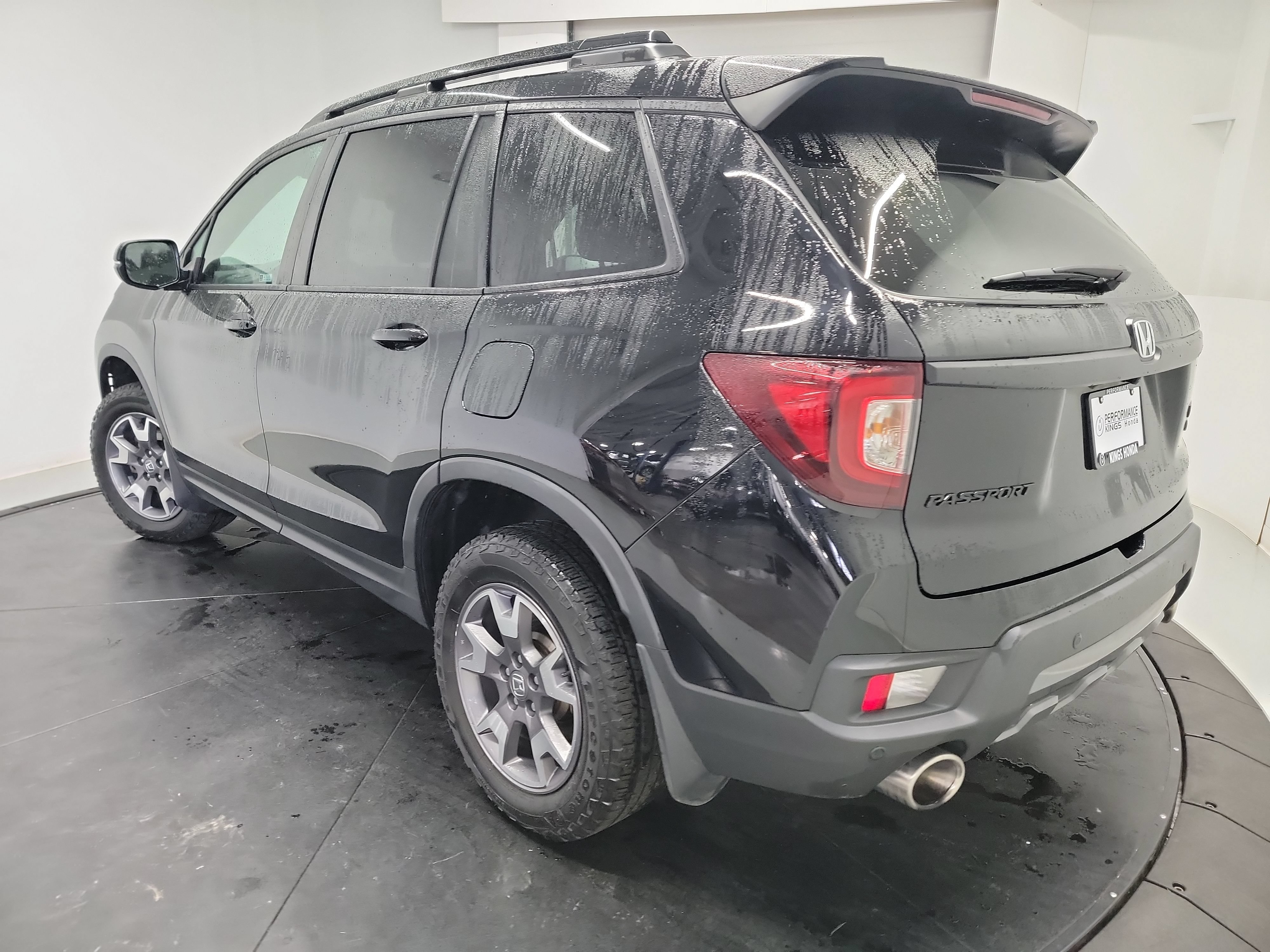 Used 2023 Honda Passport TrailSport image 6