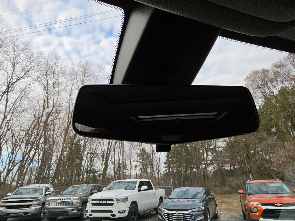 Used 2018 Chevrolet Traverse LT image 18