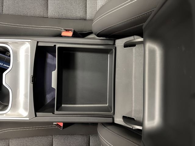 Used 2025 GMC Acadia Elevation image 27