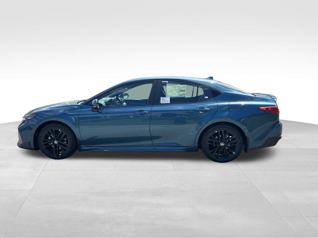 New 2026 Toyota Camry SE w/ Convenience Package FWD image 2