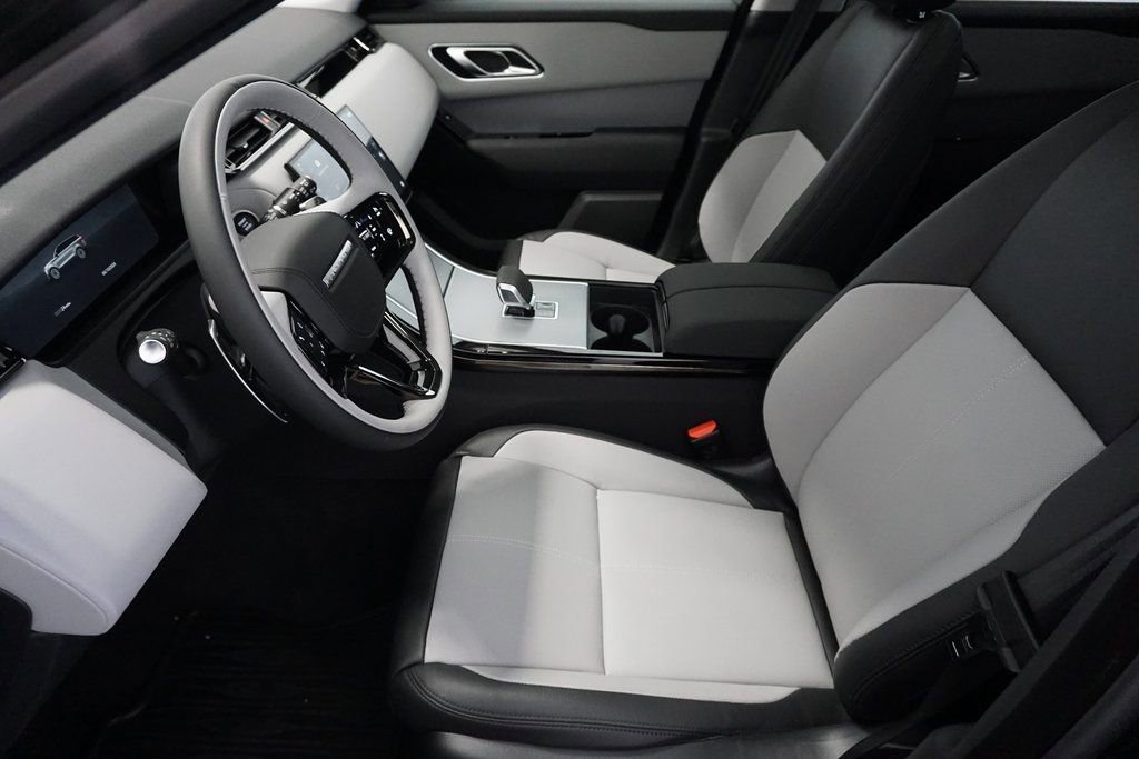 Used 2025 Land Rover Range Rover Velar S image 19