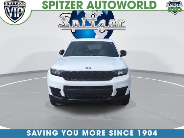 Used 2025 Jeep Grand Cherokee L Laredo image 3