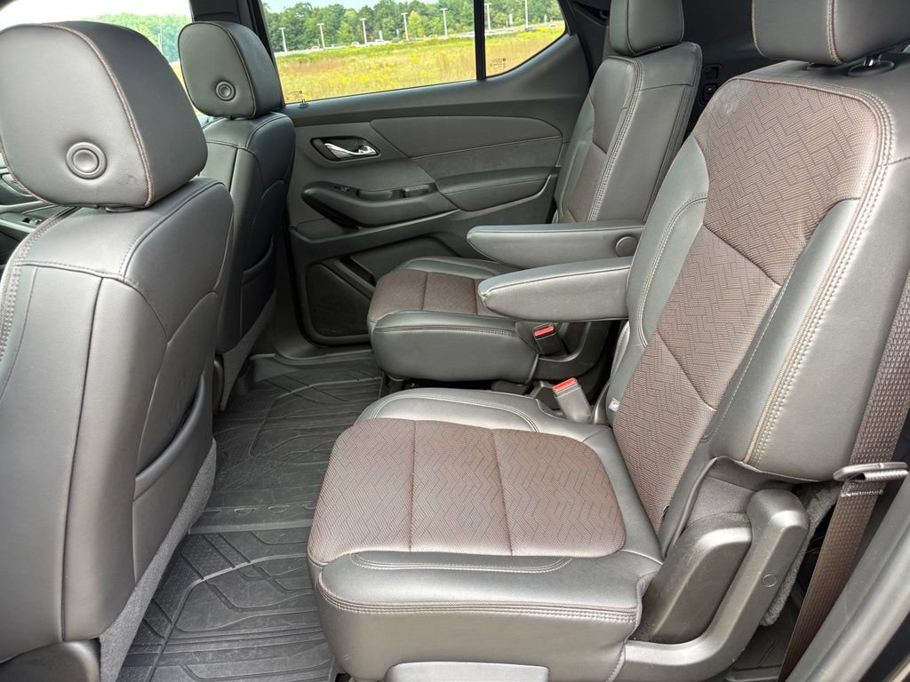 Used 2023 Chevrolet Traverse High Country AWD/4WD image 54