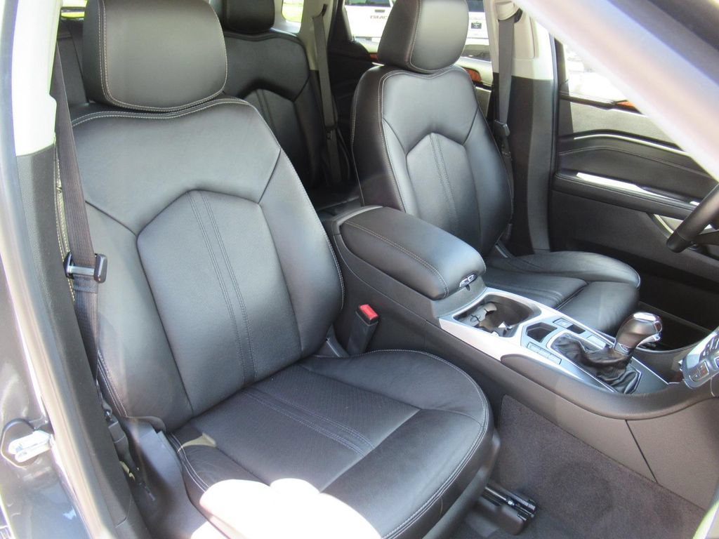 Used 2012 Cadillac SRX Luxury FWD image 9