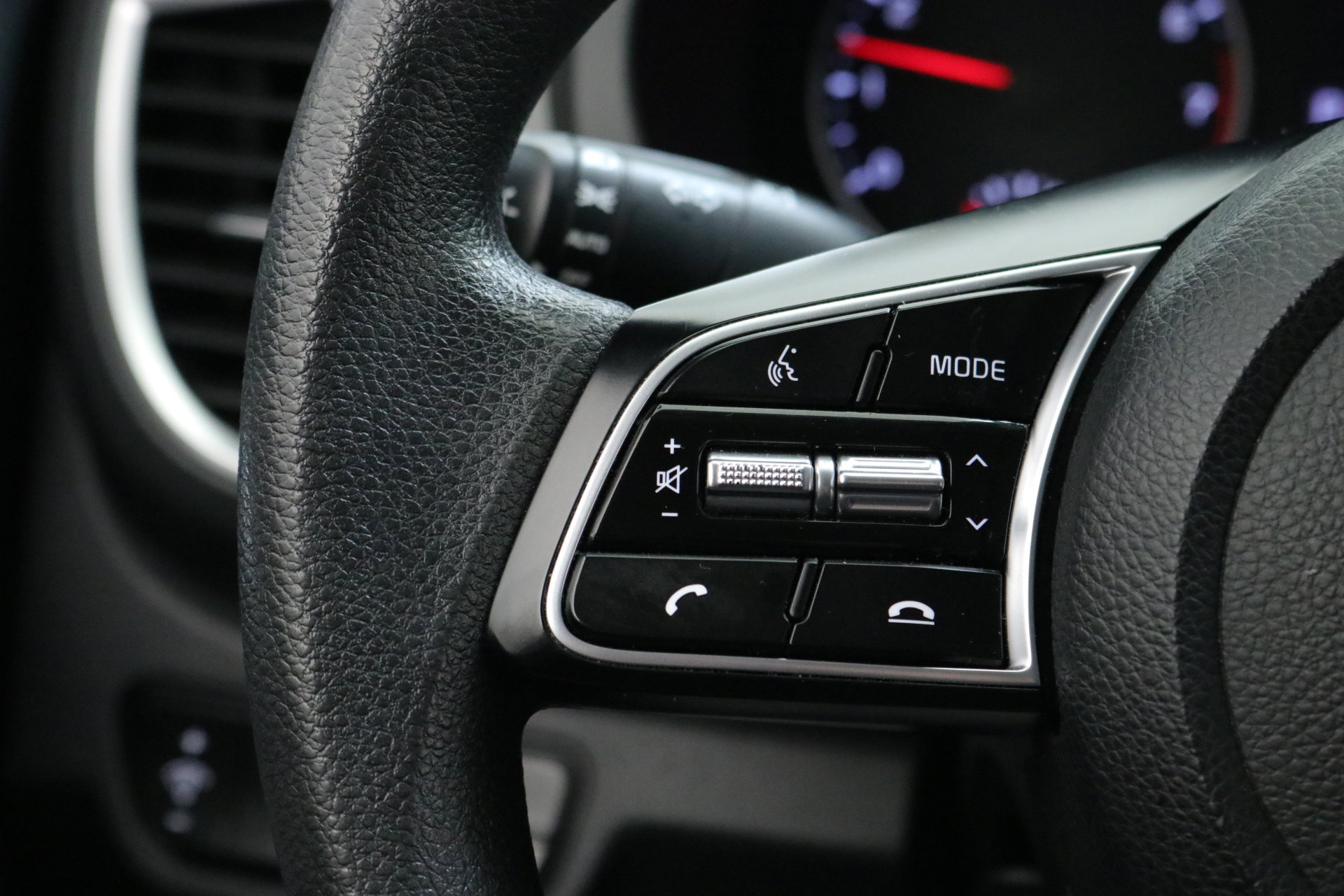 Used 2021 Kia Seltos LX image 13