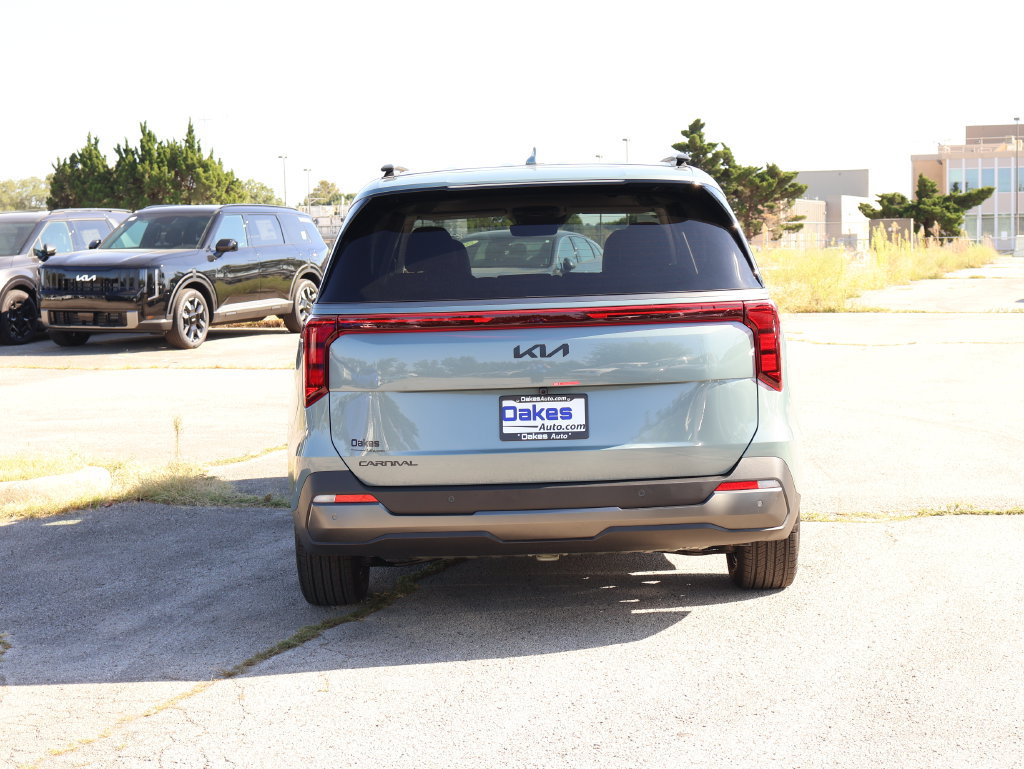 New 2027 Kia Carnival SX FWD image 5