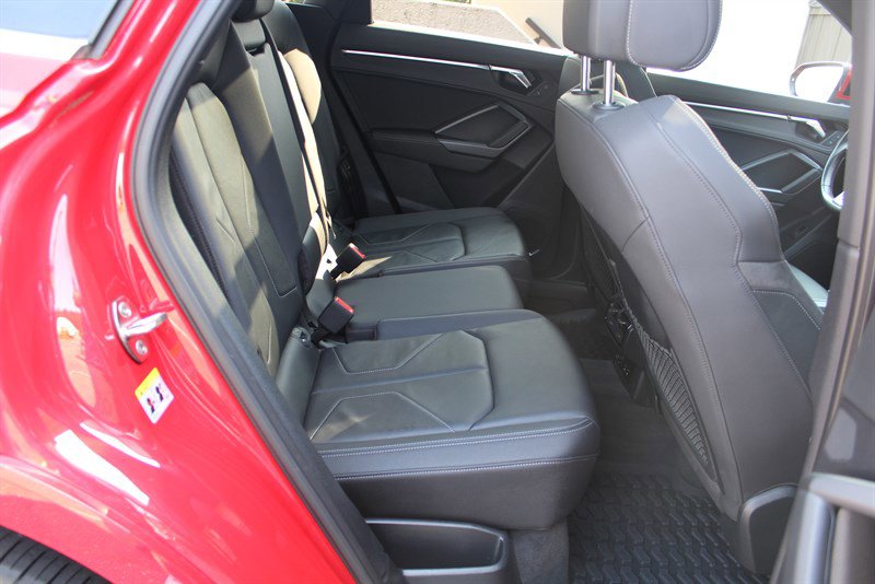 Used 2020 Audi Q3 2.0T Prestige w/ Prestige Package image 27