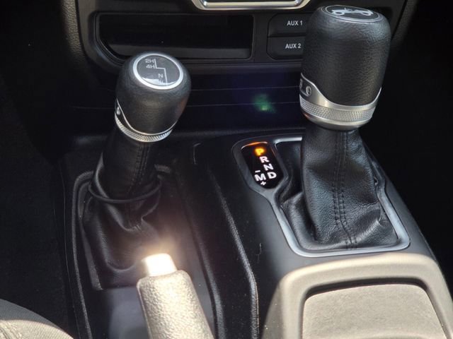 Used 2019 Jeep Wrangler Unlimited Sport image 14