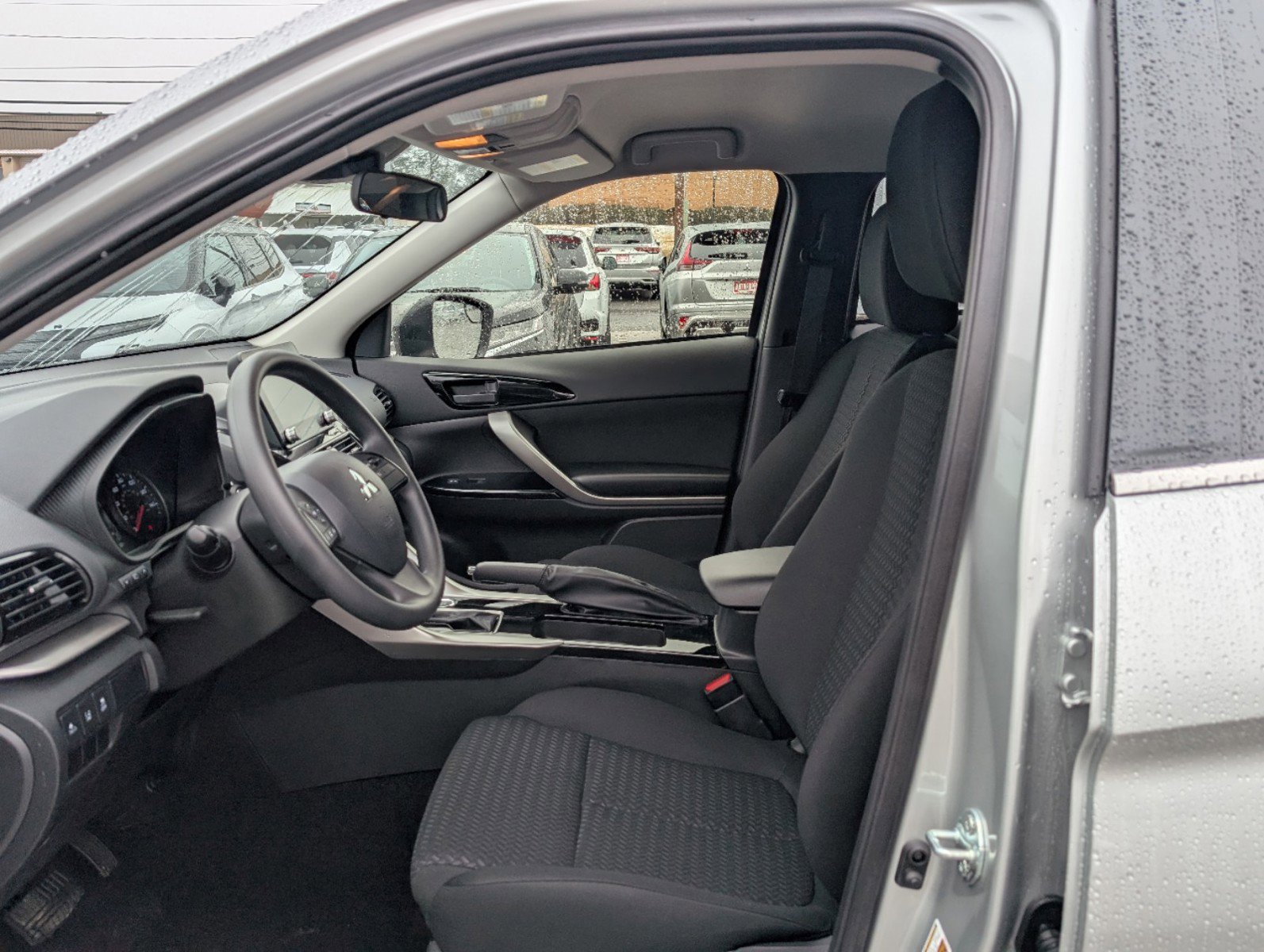 New 2025 Mitsubishi Eclipse Cross LE image 13