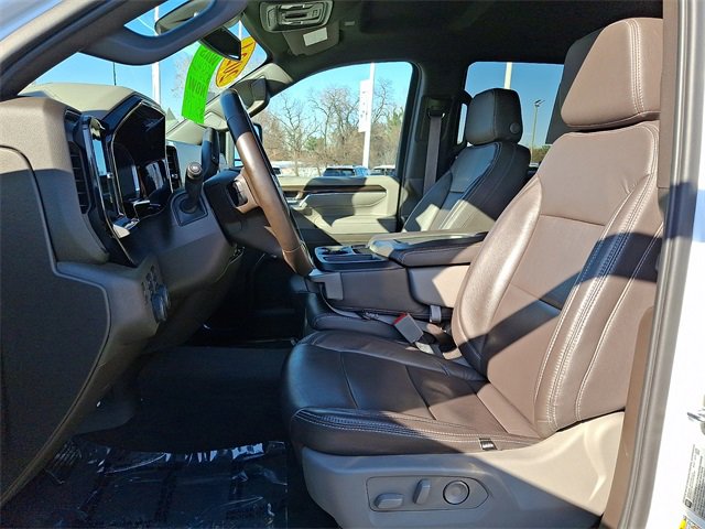 Used 2024 Chevrolet Silverado 2500 LT image 11