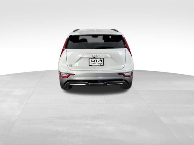 Certified 2023 Kia Niro Wave w/ Wave Preserve Package FWD image 8