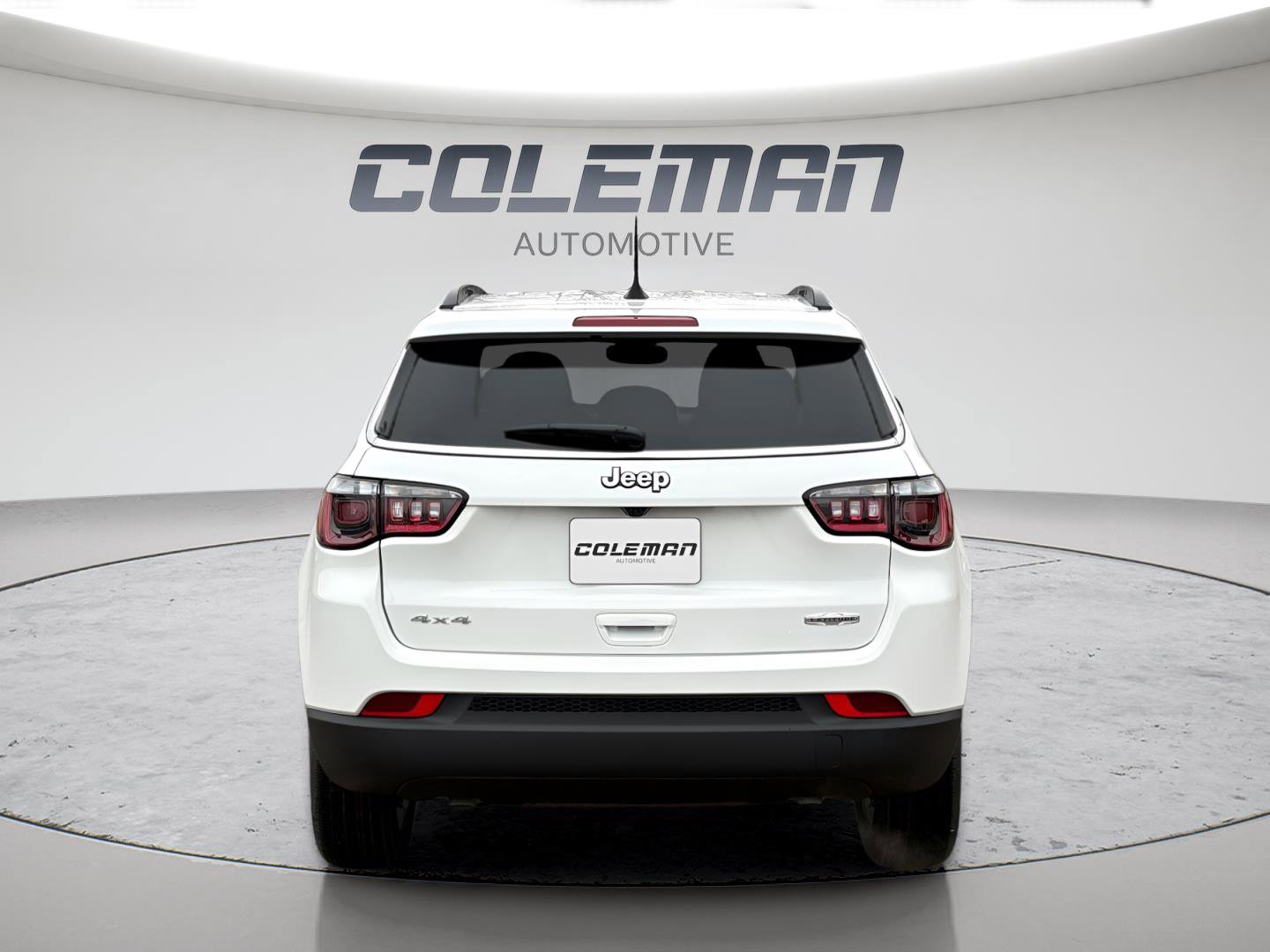 New 2026 Jeep Compass Latitude image 4