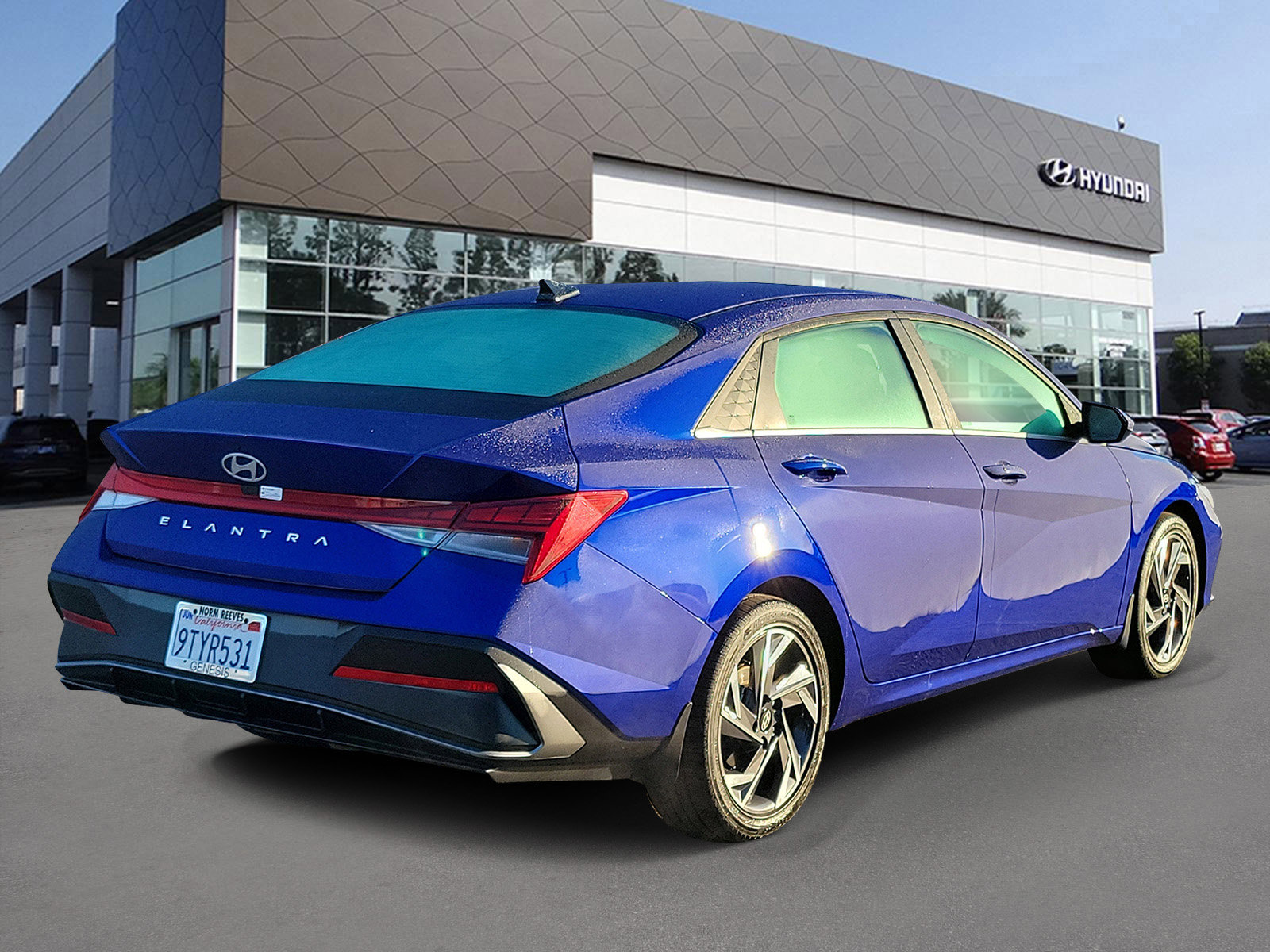 Certified 2025 Hyundai Elantra SEL image 2