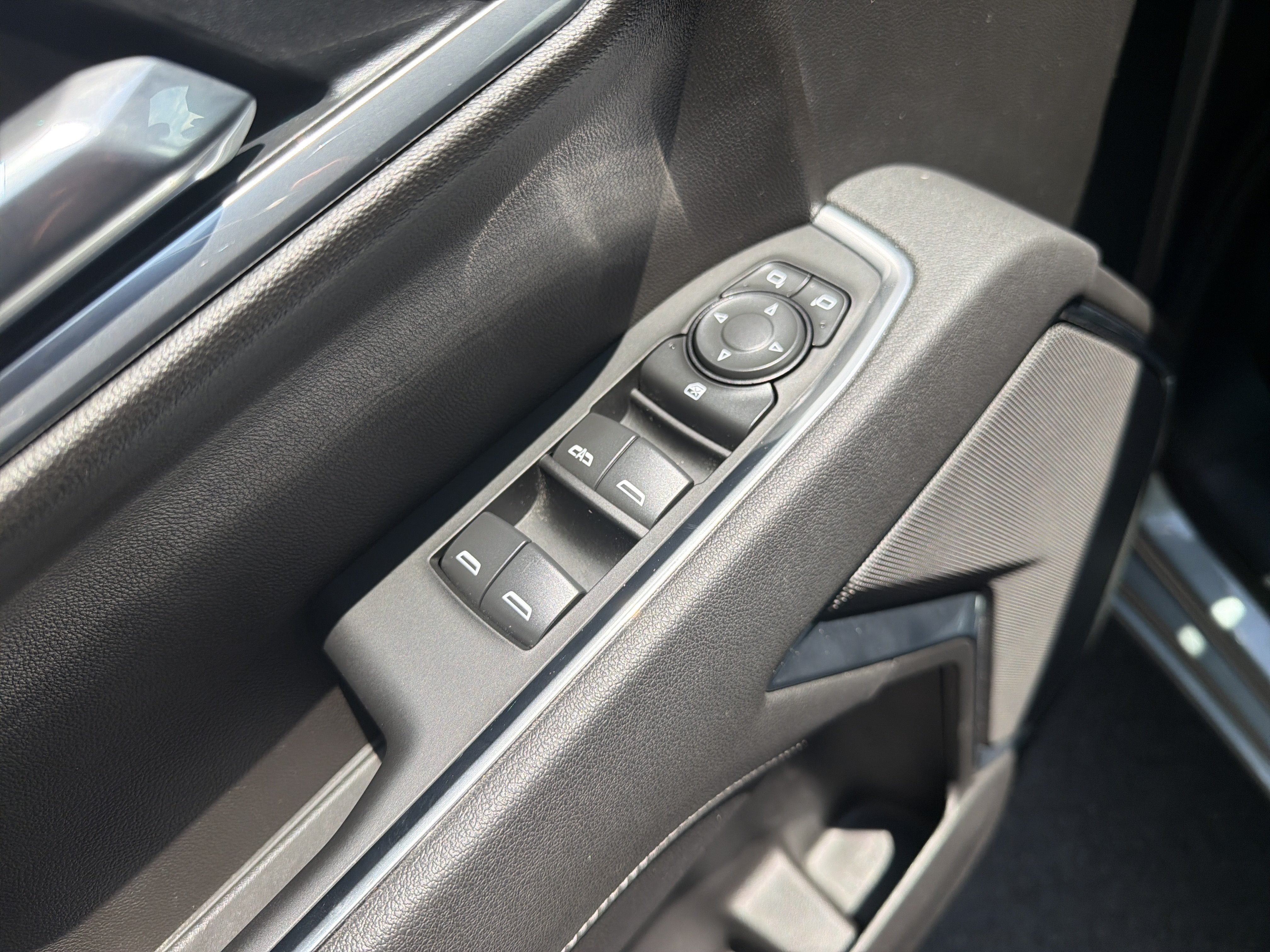 Used 2026 Chevrolet Silverado 1500 LT AWD/4WD image 15
