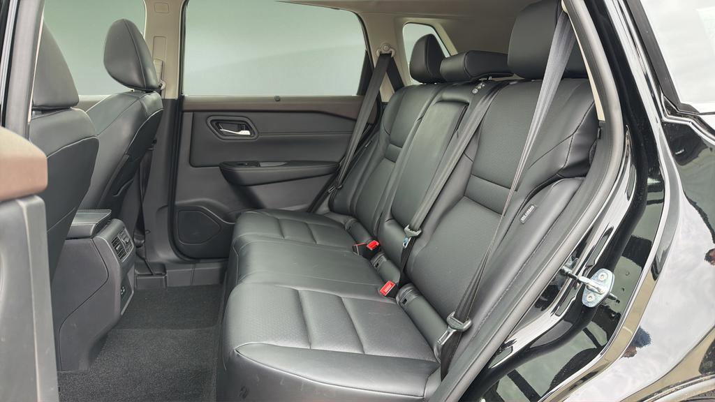 Certified 2023 Nissan Rogue SV w/ SV Premium B Package image 19