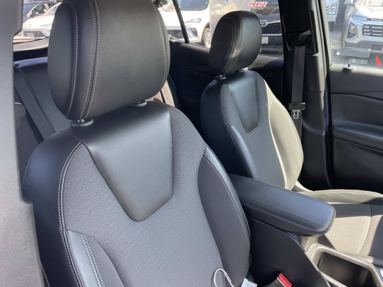 Used 2020 Buick Encore GX Preferred FWD image 29