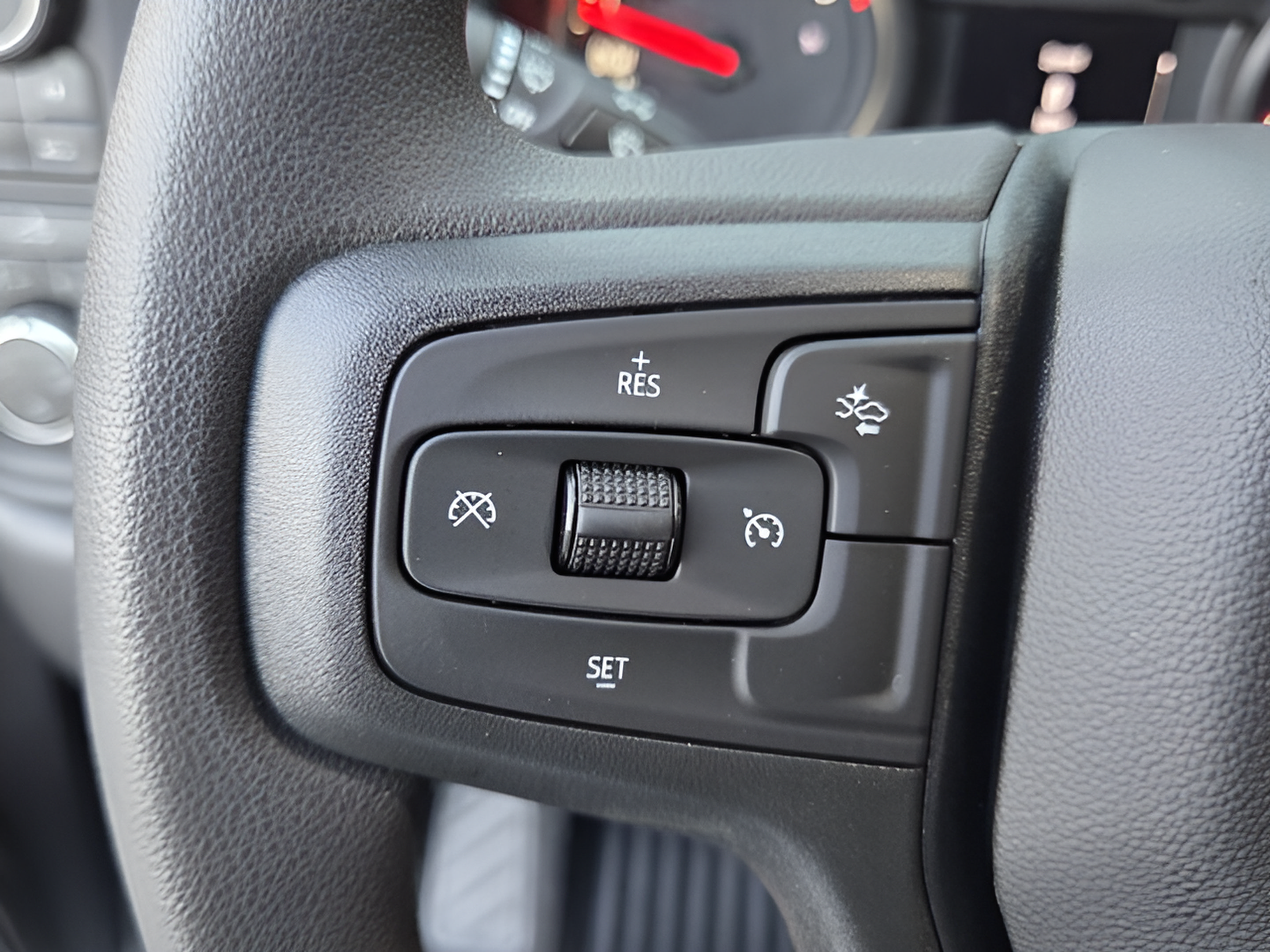 New 2026 Chevrolet Silverado 1500 Custom AWD/4WD image 28