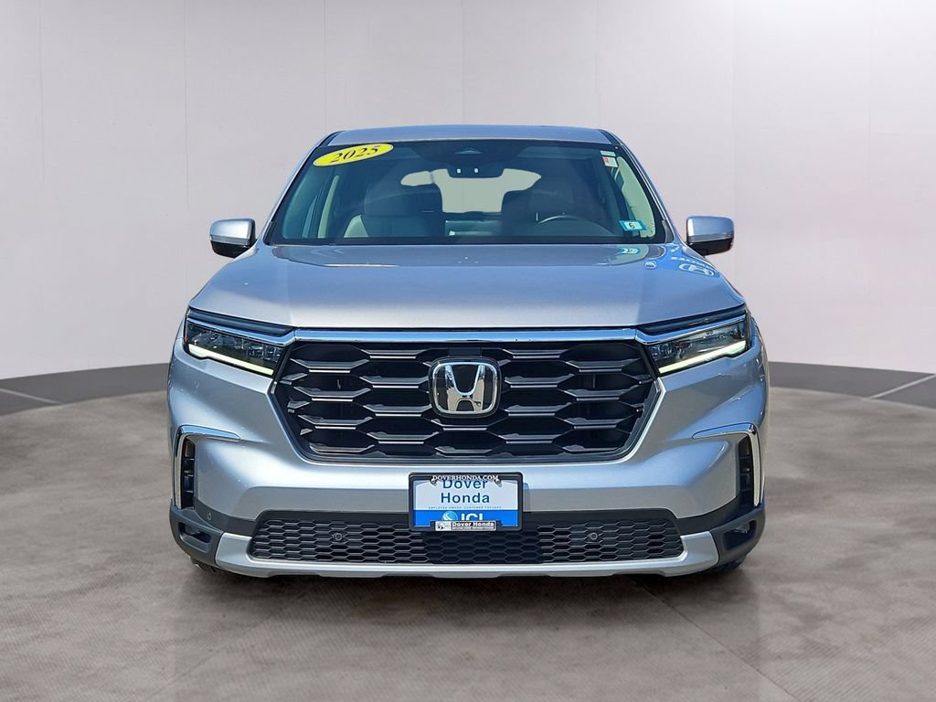 Certified 2025 Honda Pilot EX-L image 2