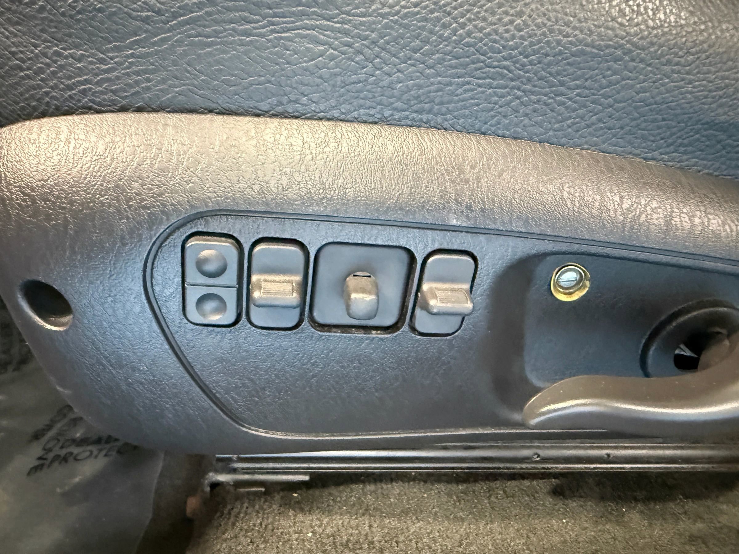 Used 2001 Dodge Durango R/T image 44