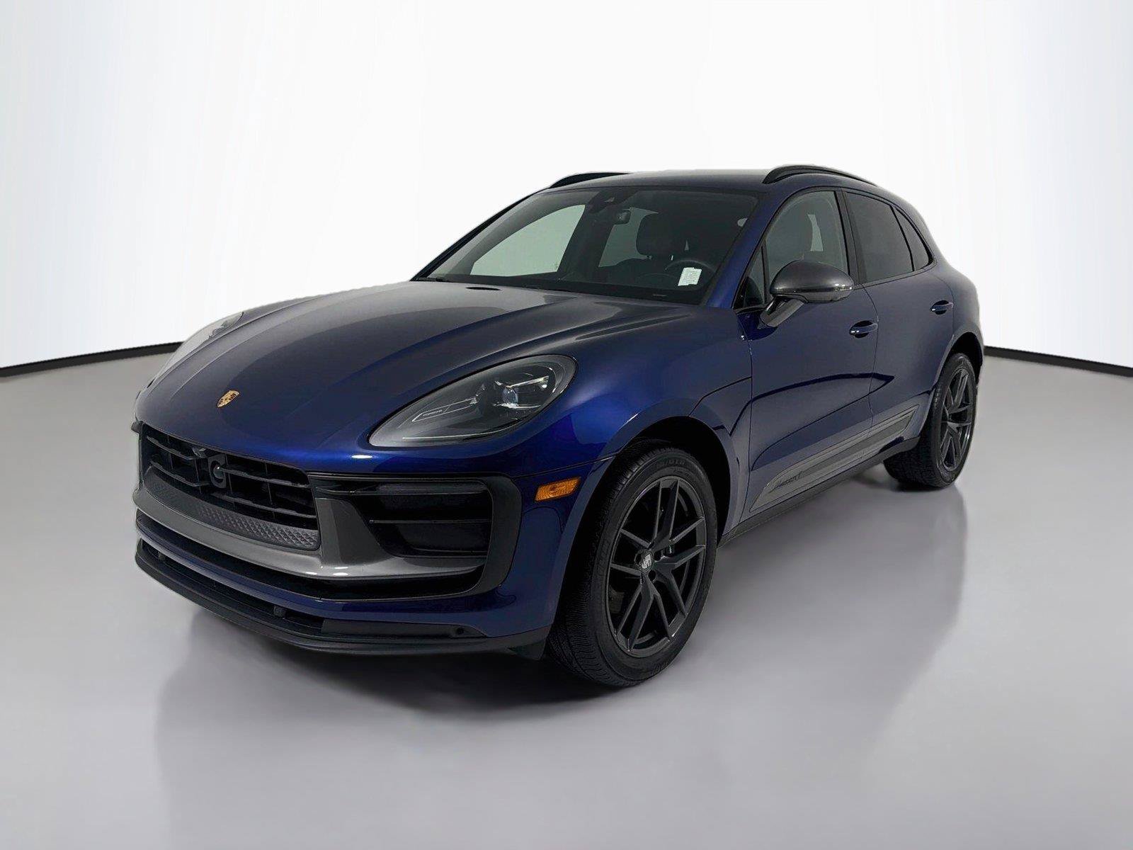 Used 2024 Porsche Macan Turbo AWD/4WD image 1