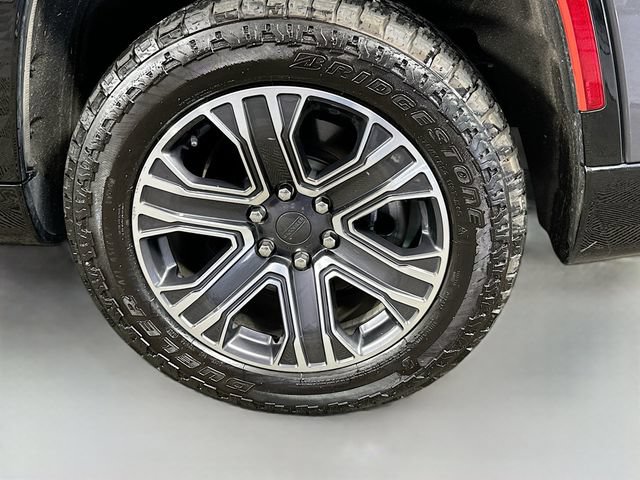 Used 2023 Jeep Wagoneer 4WD w/ Premium Group I image 33