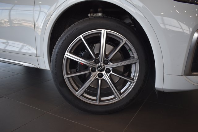 Used 2022 Audi SQ5 Premium Plus AWD/4WD image 2