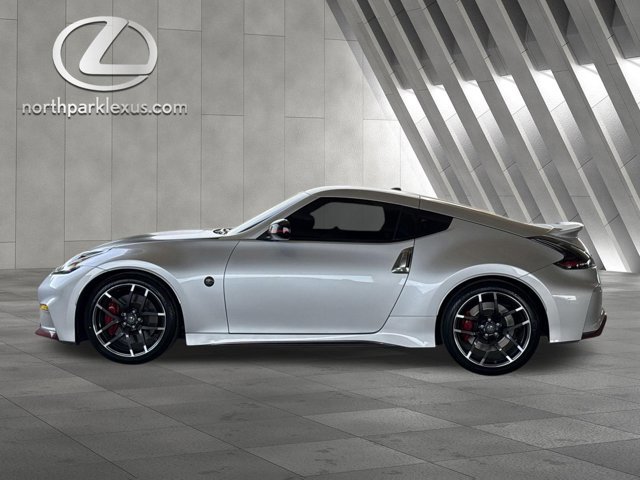 Used 2018 Nissan 370Z NISMO RWD video 1