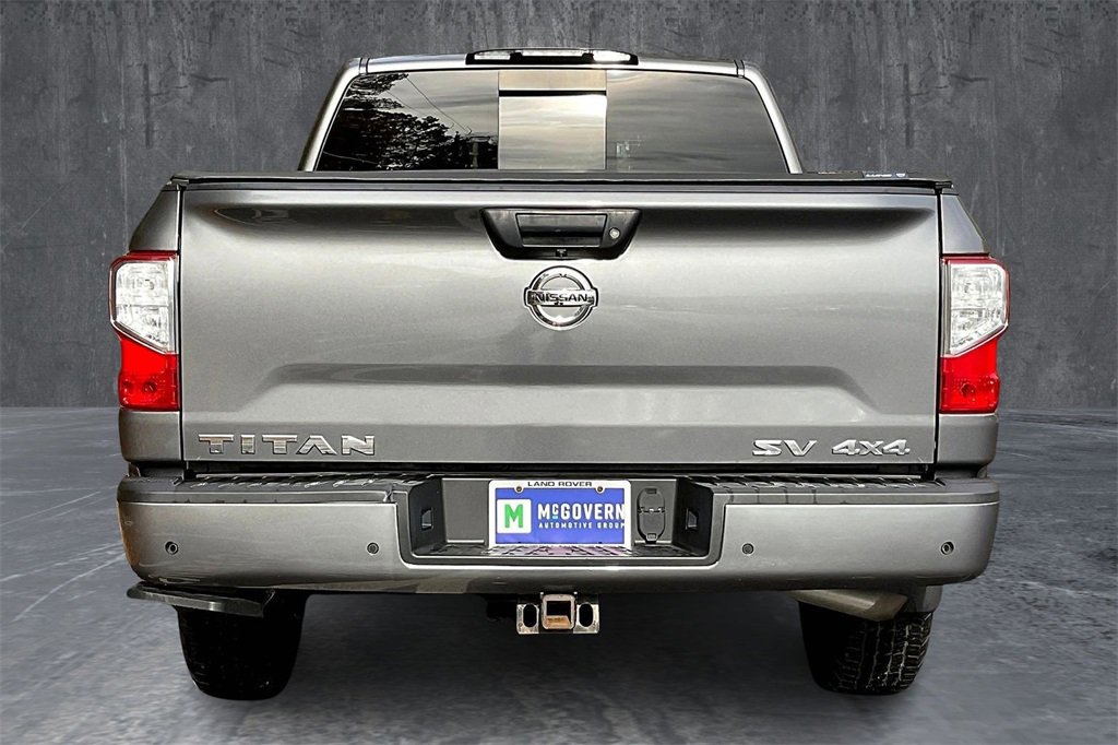 Used 2020 Nissan Titan SV w/ SV Convenience Package image 5